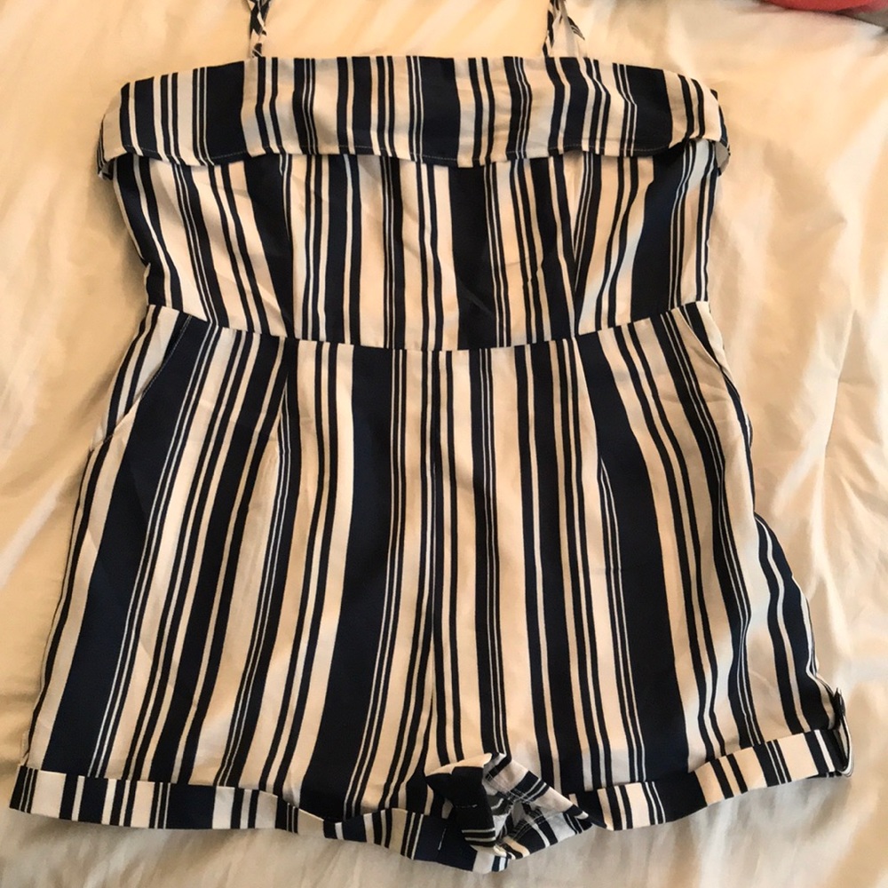Never been worn blue & white romper with pockets